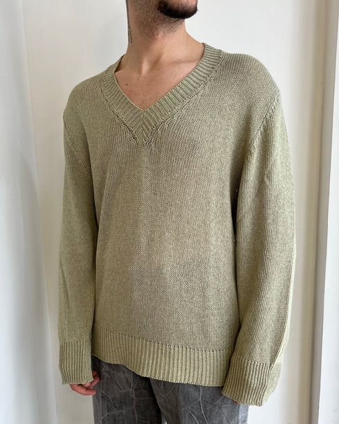 MAGLIONE IN FILO SCOLLO A PUNTA