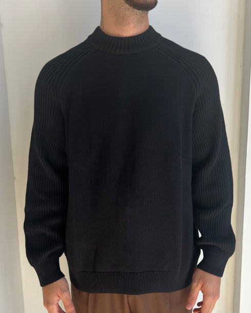 MAGLIONE CON MANICHE A COSTE